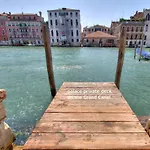 Mocenigo~canalgrande Aperitif Venetië