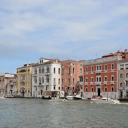 Mocenigo~canalgrande Aperitif * Venedig