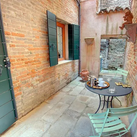 Mocenigo~canalgrande Aperitif *