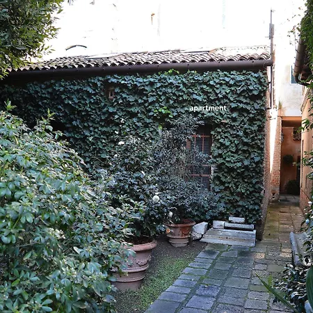 Mocenigo~canalgrande Aperitif